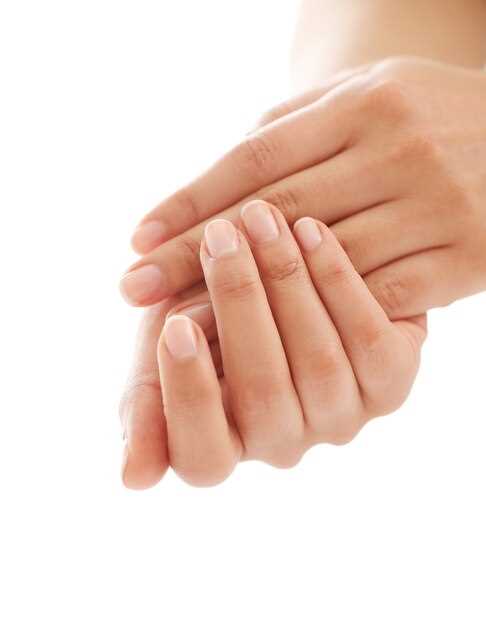 Причины возникновения и симптомы нарвала пальца возле ногтя