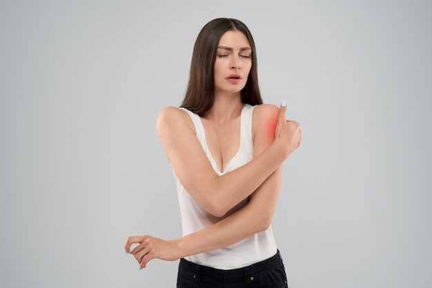 Почему болят плечи и локти у женщин? Основные причины и способы лечения